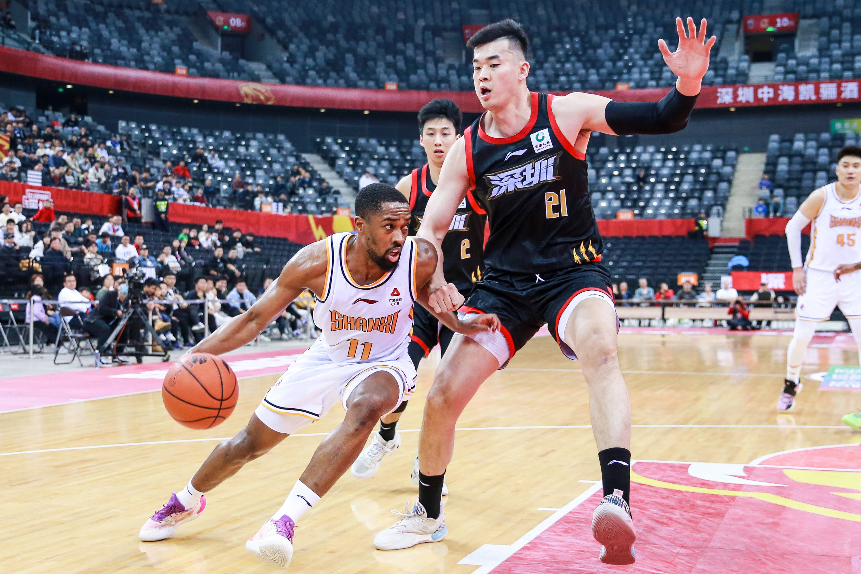 皮克抨擊巴 皮克抨擊巴