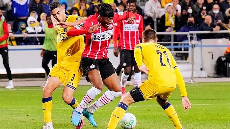 他不仅是英 他不仅是英