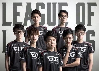 浓墨重彩的 浓墨重彩的